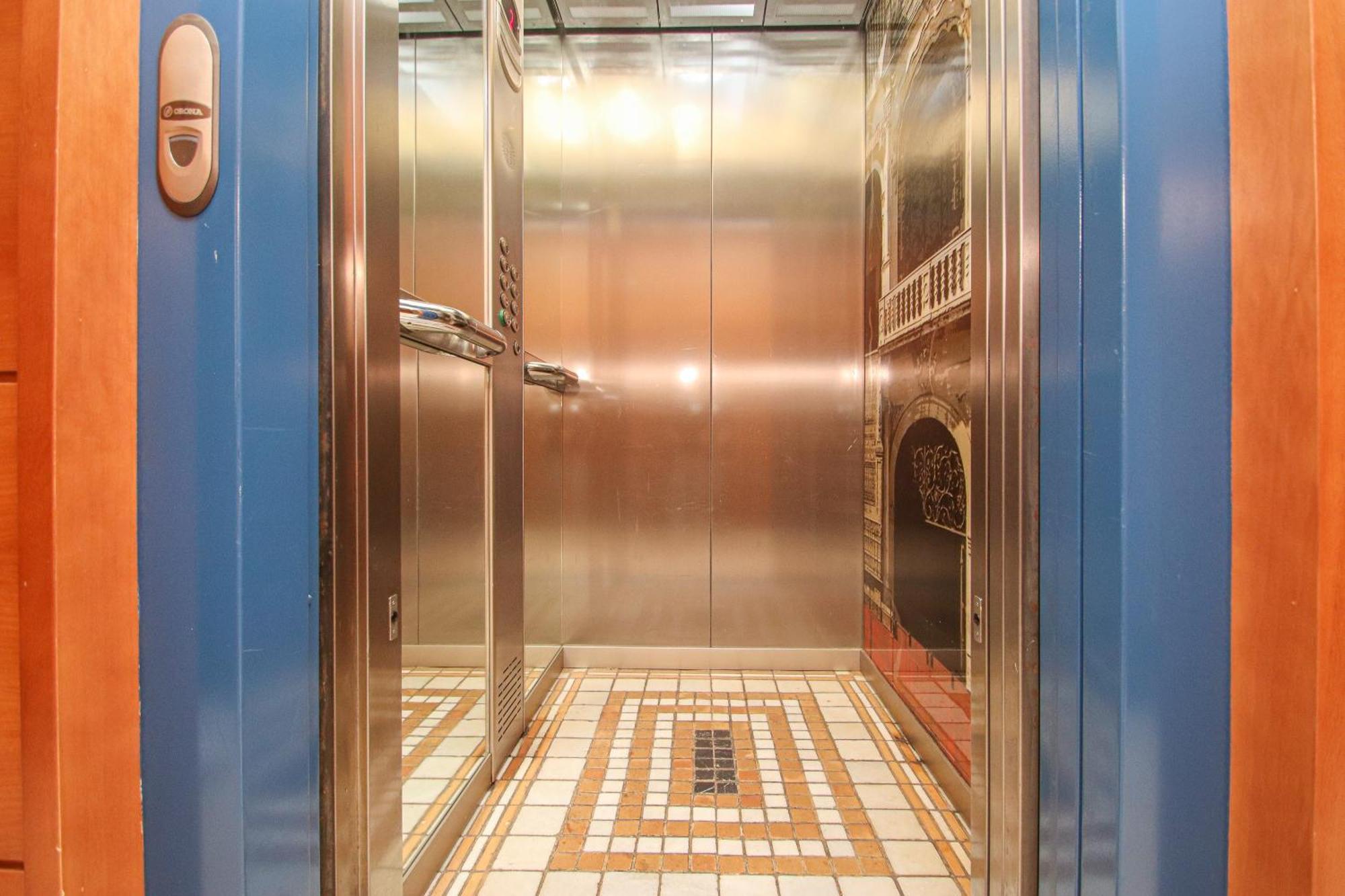Luxury Apt In Plaza De Espana - Free Parking Sevilla Exteriör bild